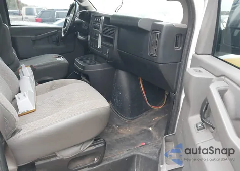 2018 GMC Savana 2500 Work Van z USA, uszkodzony, nr VIN 1GTW7BFG6J1208062